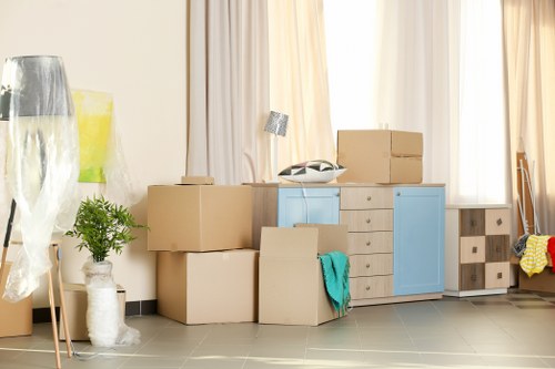 Movers Croydon team preparing a careful relocation