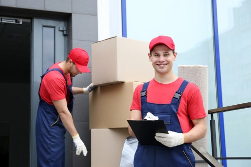 Efficient packing and unpacking support for offices and homes in Croydon
