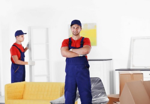 Local moving truck service with safe loading in Croydon